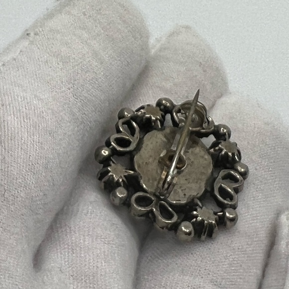 Vintage Faux Turquoise Filigree Silvertone Brooch Pin - Picture 15 of 15